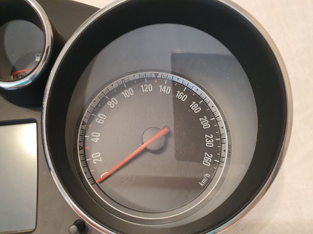 bontott OPEL INSIGNIA Kilométeróra