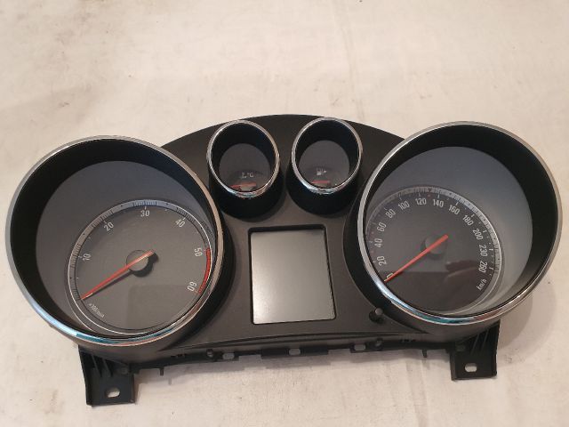 bontott OPEL INSIGNIA Kilométeróra