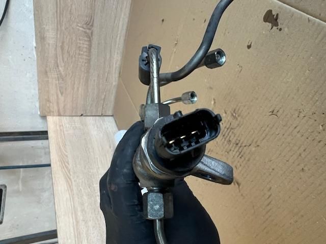 bontott OPEL INSIGNIA Közösnyomócső