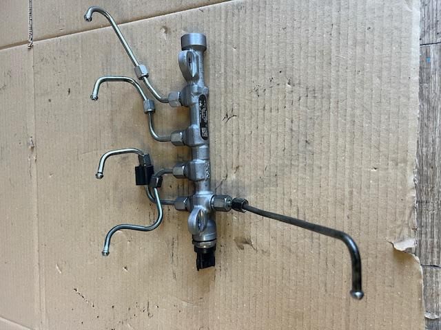 bontott OPEL INSIGNIA Közösnyomócső