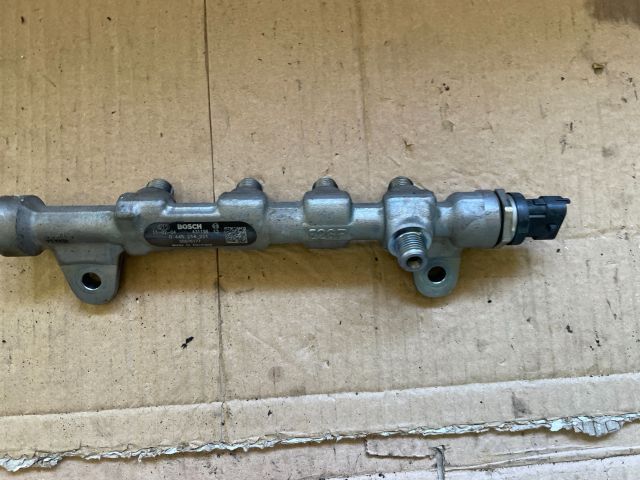 bontott OPEL INSIGNIA Közösnyomócső