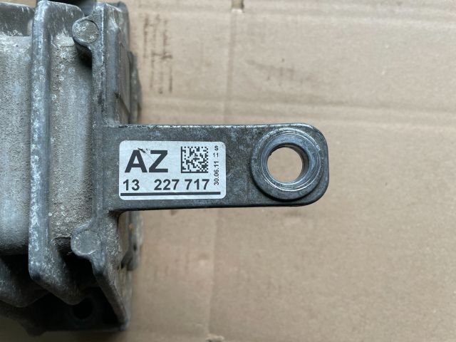 bontott OPEL INSIGNIA Motor Tartó Bak (Fém)