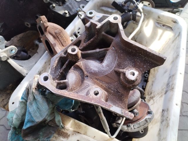 bontott OPEL INSIGNIA Motor Tartó Bak (Fém)