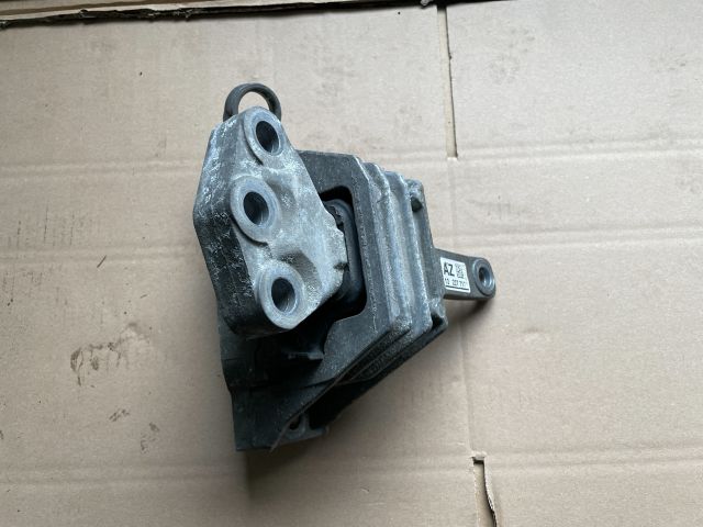 bontott OPEL INSIGNIA Motor Tartó Bak (Fém)