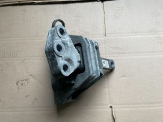 bontott OPEL INSIGNIA Motor Tartó Bak (Fém)