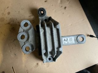 bontott OPEL INSIGNIA Motor Tartó Bak Jobb