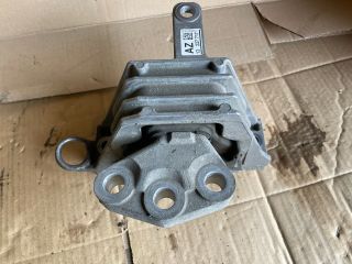 bontott OPEL INSIGNIA Motor Tartó Bak Jobb