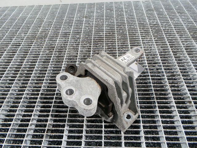 bontott OPEL INSIGNIA Motor Tartó Bak (Pozíciófüggetlen)