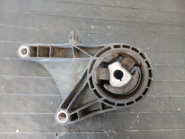 bontott OPEL INSIGNIA Motor Tartó Bak (Pozíciófüggetlen)