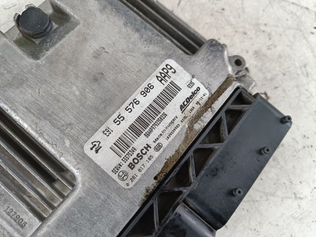 bontott OPEL INSIGNIA Motorvezérlő