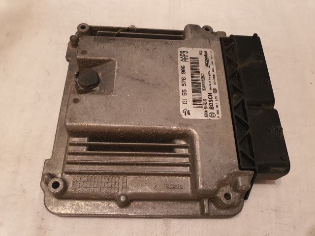 bontott OPEL INSIGNIA Motorvezérlő