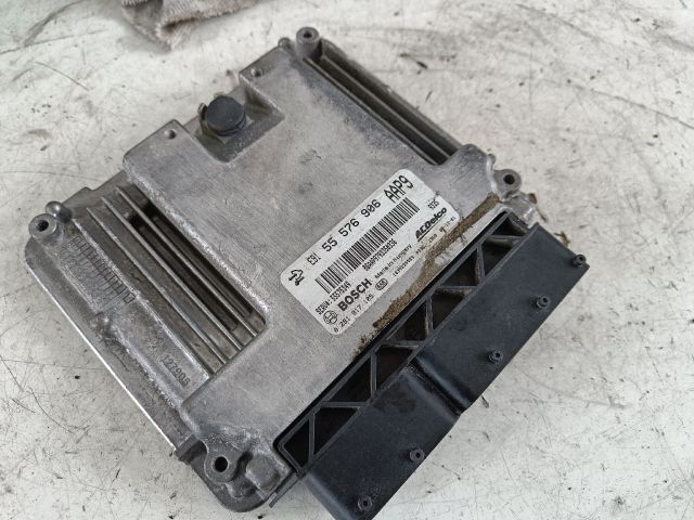 bontott OPEL INSIGNIA Motorvezérlő