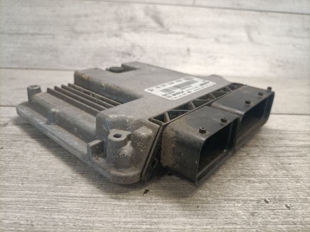 bontott OPEL INSIGNIA Motorvezérlő