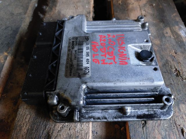 bontott OPEL INSIGNIA Motorvezérlő