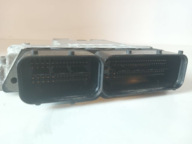 bontott OPEL INSIGNIA Motorvezérlő