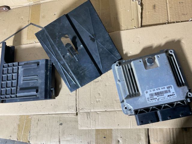 bontott OPEL INSIGNIA Motorvezérlő