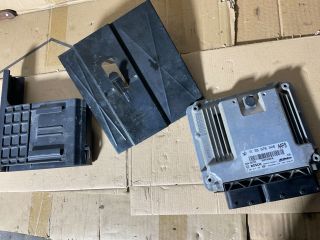 bontott OPEL INSIGNIA Motorvezérlő