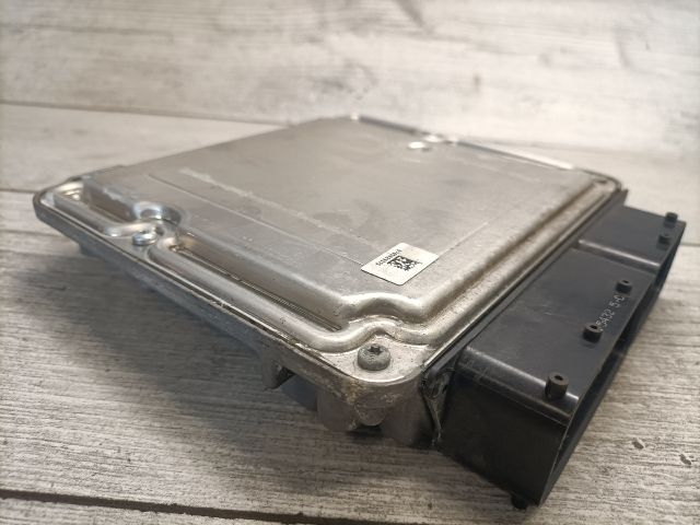 bontott OPEL INSIGNIA Motorvezérlő