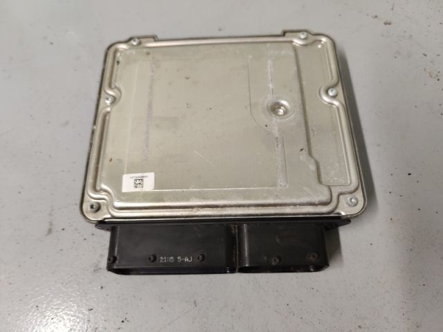 bontott OPEL INSIGNIA Motorvezérlő