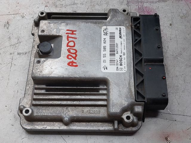 bontott OPEL INSIGNIA Motorvezérlő