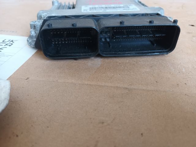 bontott OPEL INSIGNIA Motorvezérlő