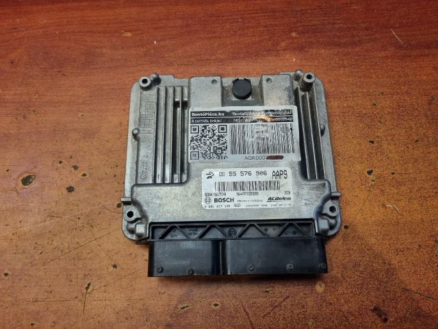 bontott OPEL INSIGNIA Motorvezérlő