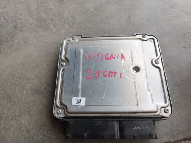 bontott OPEL INSIGNIA Motorvezérlő