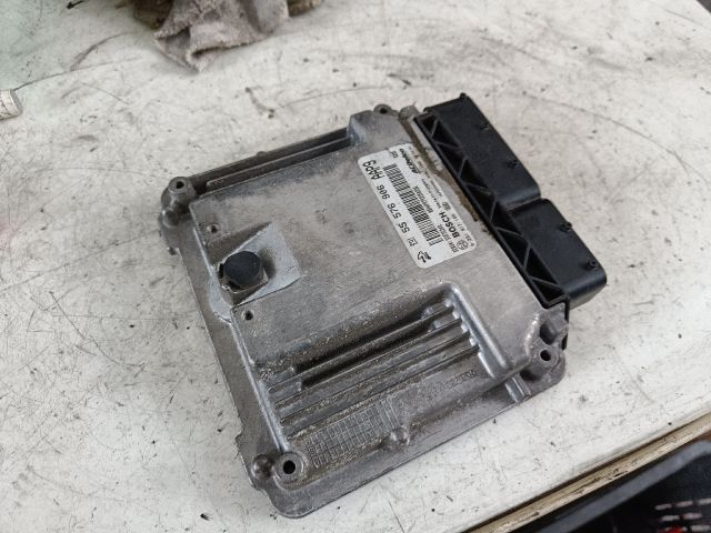 bontott OPEL INSIGNIA Motorvezérlő