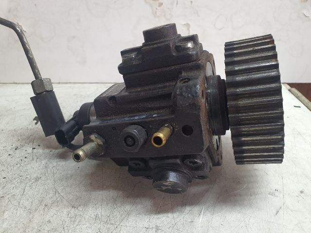 bontott OPEL INSIGNIA Nagynyomású Szivattyú