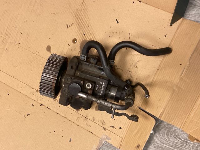 bontott OPEL INSIGNIA Nagynyomású Szivattyú