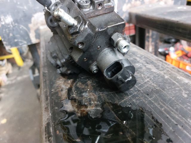 bontott OPEL INSIGNIA Nagynyomású Szivattyú