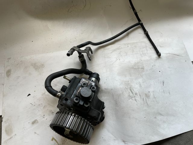 bontott OPEL INSIGNIA Nagynyomású Szivattyú