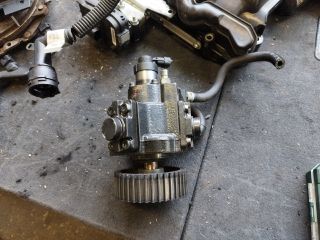 bontott OPEL INSIGNIA Nagynyomású Szivattyú