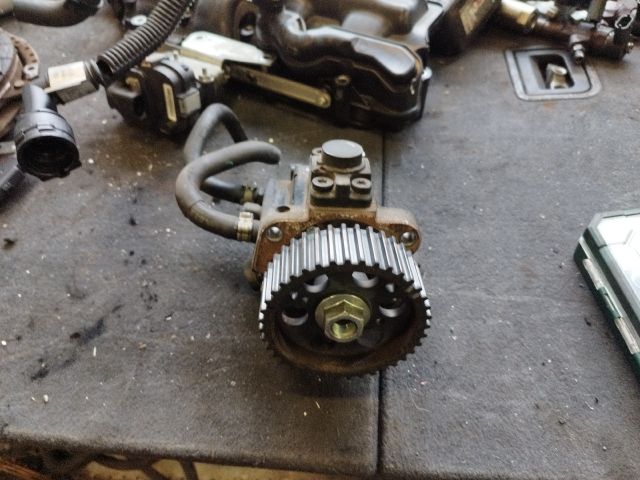 bontott OPEL INSIGNIA Nagynyomású Szivattyú