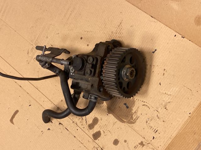 bontott OPEL INSIGNIA Nagynyomású Szivattyú