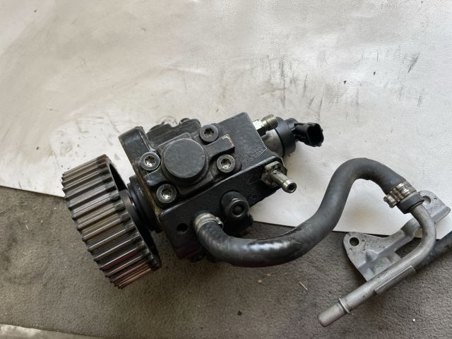 bontott OPEL INSIGNIA Nagynyomású Szivattyú