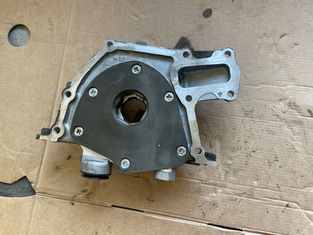 bontott OPEL INSIGNIA Olajszivattyú