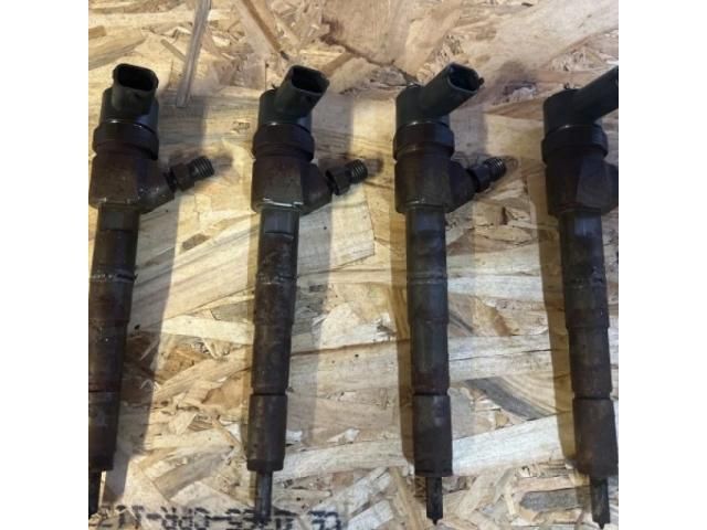 bontott OPEL INSIGNIA Porlasztó (1 db)