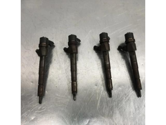 bontott OPEL INSIGNIA Porlasztó (1 db)