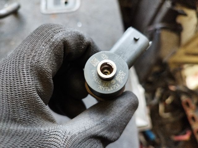 bontott OPEL INSIGNIA Porlasztó (1 db)