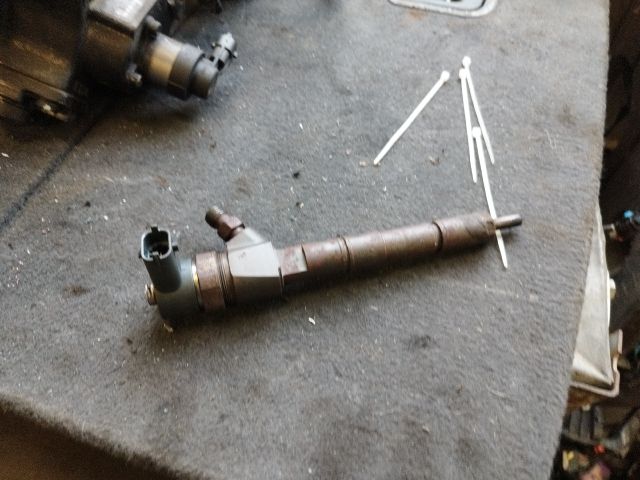 bontott OPEL INSIGNIA Porlasztó (1 db)