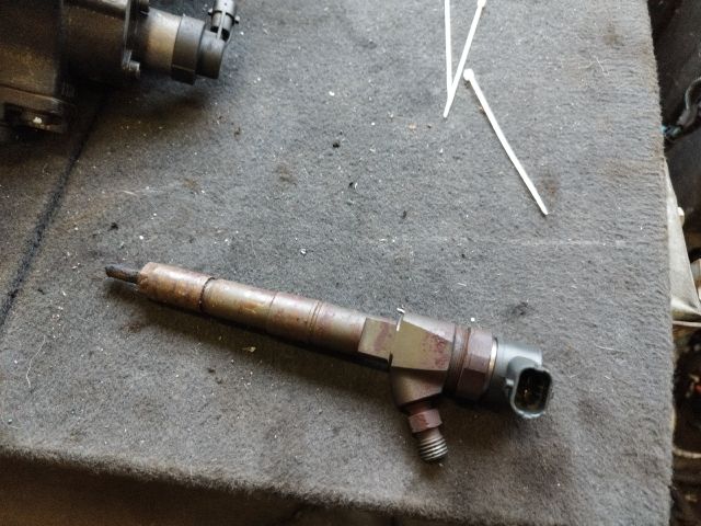 bontott OPEL INSIGNIA Porlasztó (1 db)