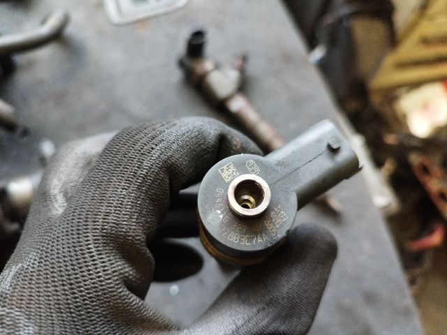 bontott OPEL INSIGNIA Porlasztó (1 db)