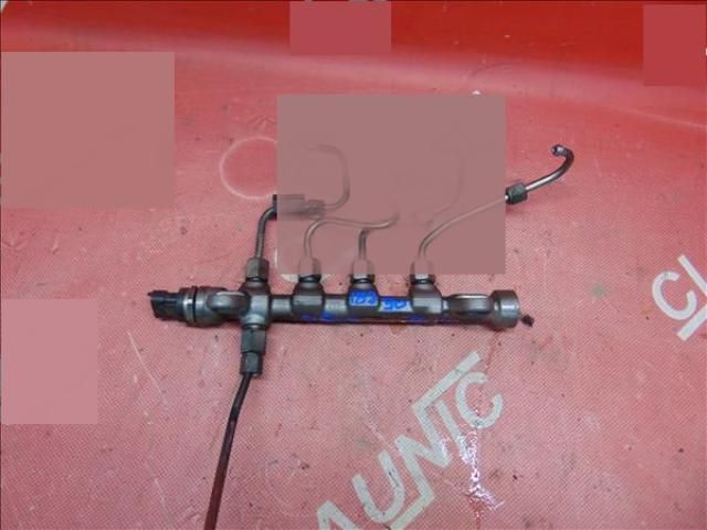 bontott OPEL INSIGNIA Porlasztó Sor / Híd