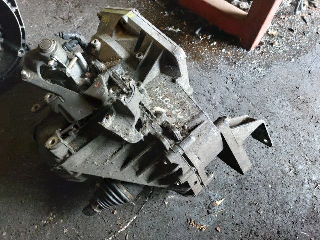 bontott OPEL INSIGNIA Váltó (Mechanikus)