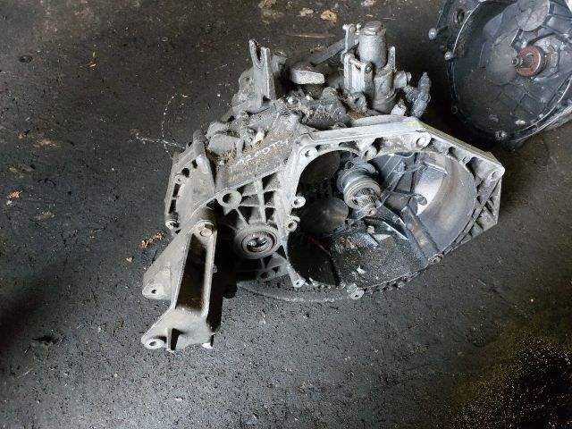 bontott OPEL INSIGNIA Váltó (Mechanikus)