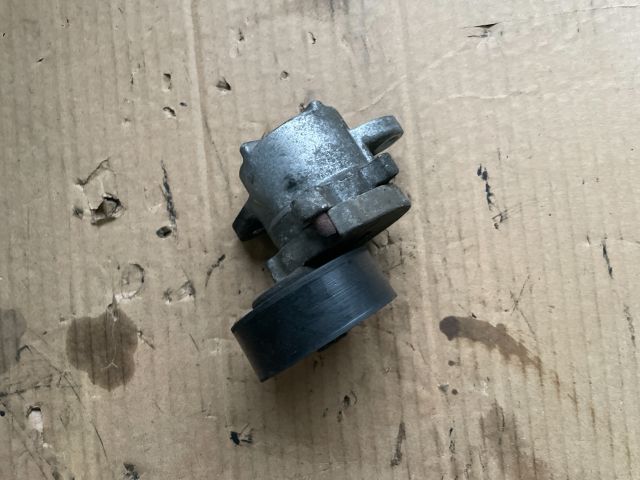 bontott OPEL INSIGNIA Vezérlés Lánc / Szíj Feszítő Görgő