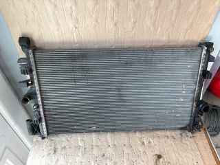 bontott OPEL INSIGNIA Vízhűtő Radiátor (Klímás)