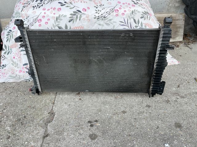 bontott OPEL INSIGNIA Vízhűtő Radiátor (Klímás)