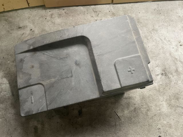 bontott OPEL INSIGNIA Akkumulátor Fedél